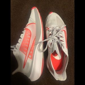 Nike Women's Zoom Gravity Running Shoes